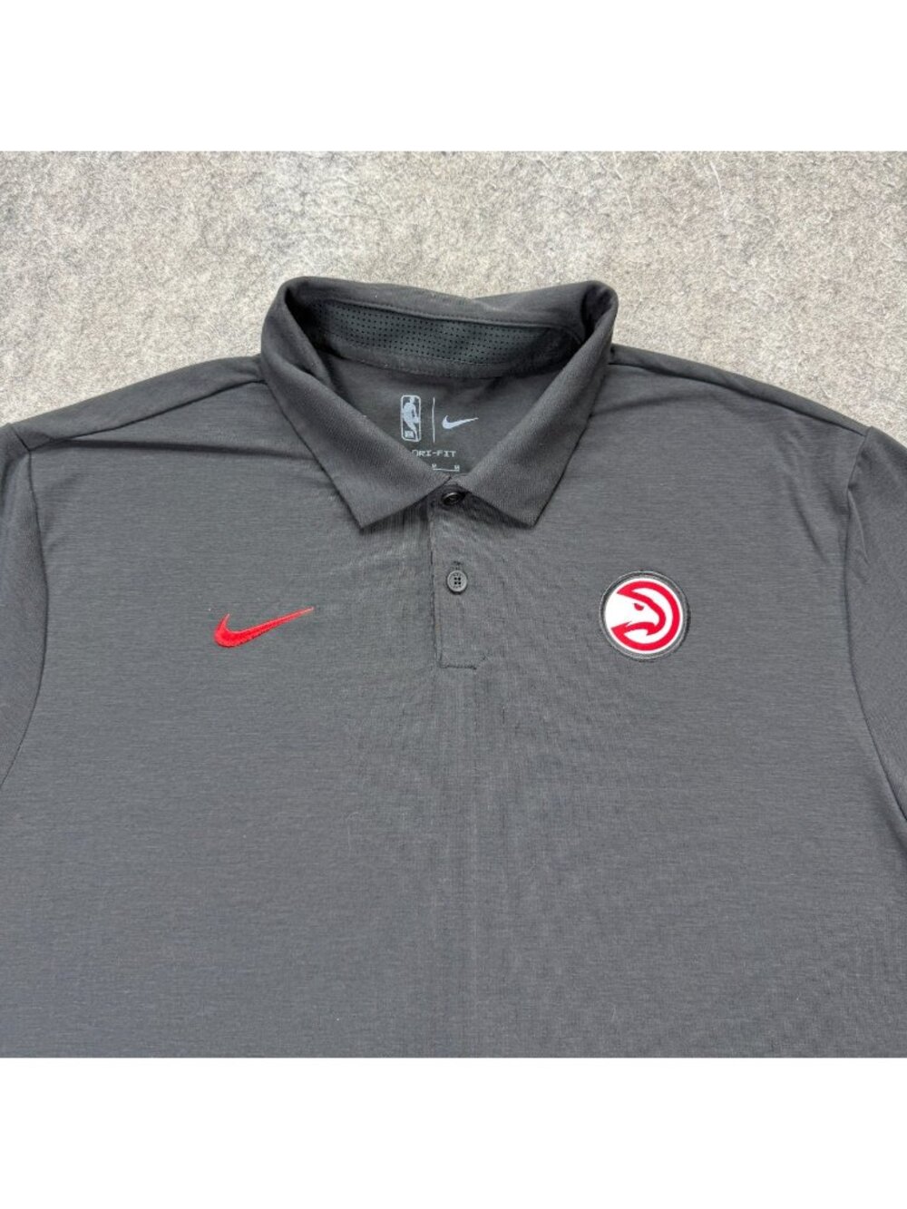 Atlanta Hawks Nike Polo Shirt Men M Black Short Sleeve Performance DRI-FIT b173